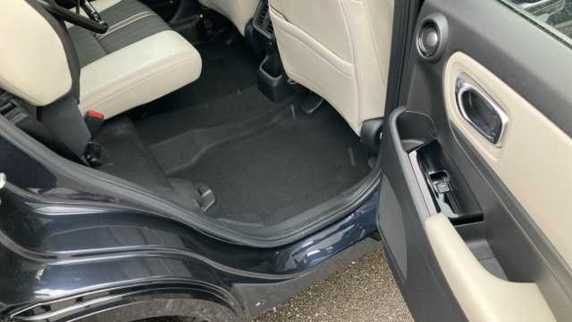 Honda HR-V Hybrid 1.5 eHEV Advance Style 5dr CVT Hybrid Hatchback 