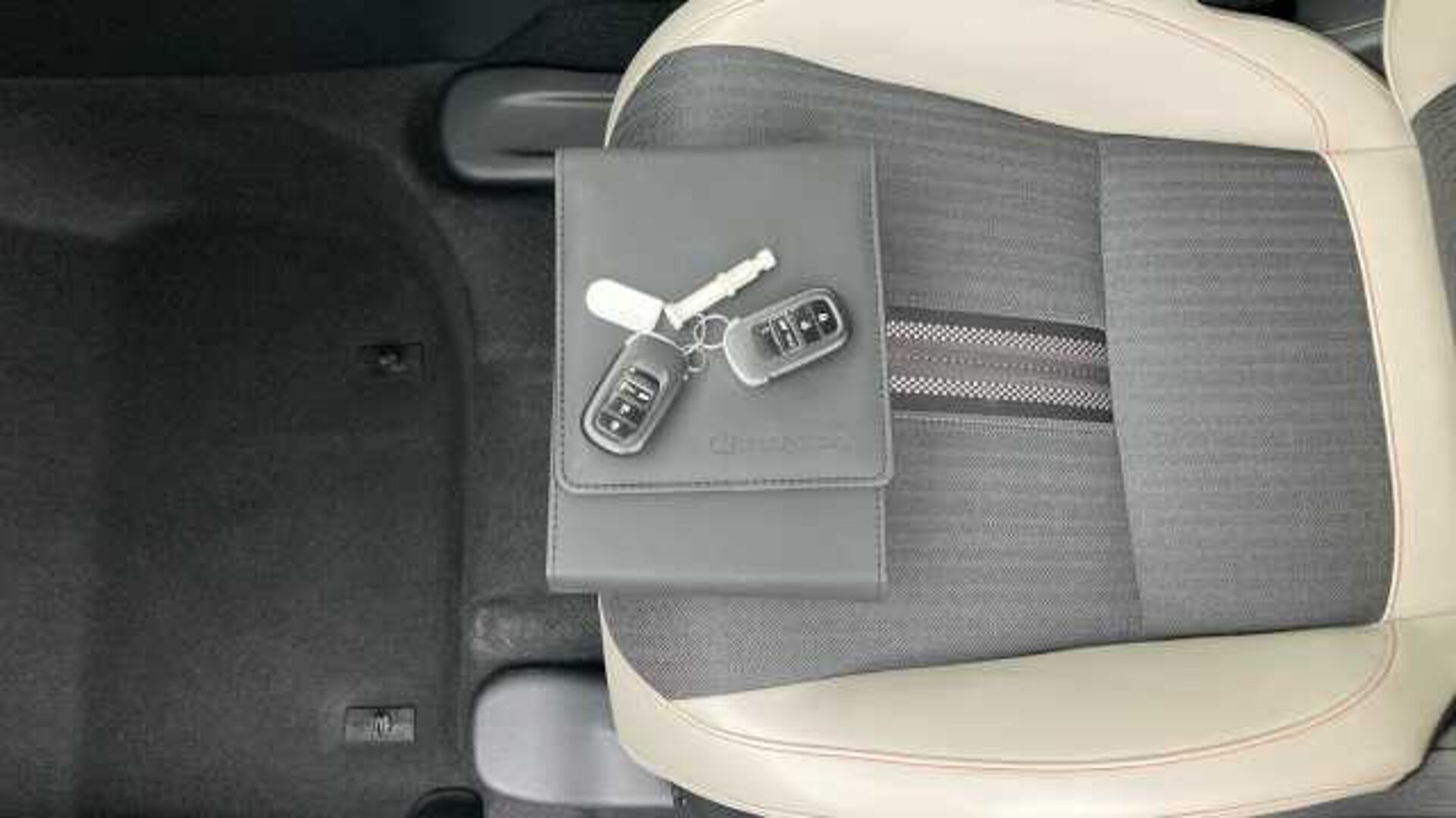 Honda HR-V Hybrid 1.5 eHEV Advance Style 5dr CVT Hybrid Hatchback 