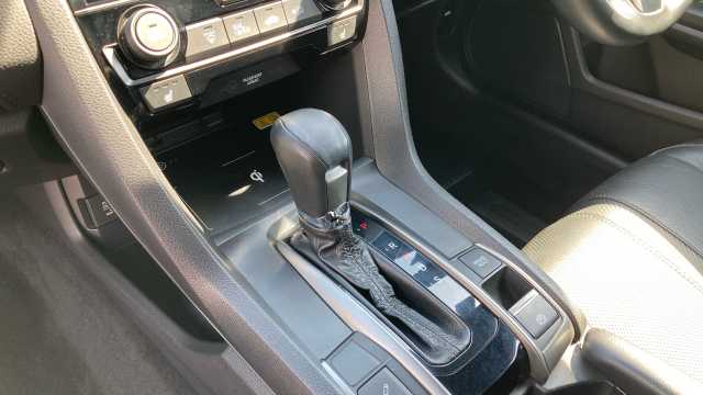 Honda Civic 1.5 VTEC Turbo Prestige 5dr CVT Petrol Hatchback 