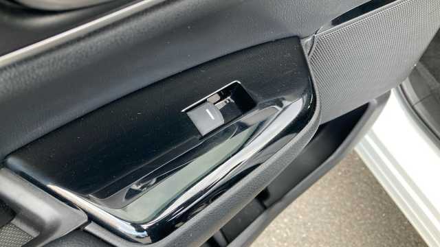 Honda CR-V Hybrid 2.0 i-MMD Hybrid SR 2WD 5dr eCVT Hybrid Estate 