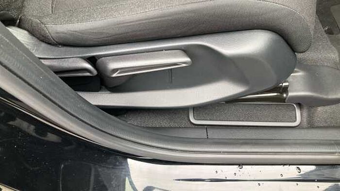 Honda HR-V Hybrid 1.5 eHEV Elegance 5dr CVT Hybrid Hatchback 