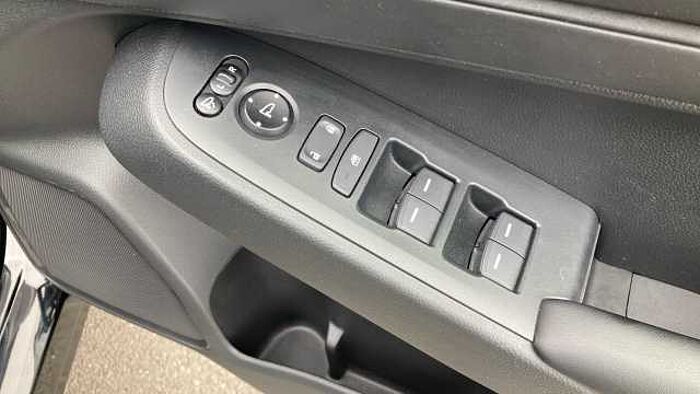 Honda HR-V Hybrid 1.5 eHEV Elegance 5dr CVT Hybrid Hatchback 