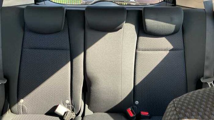 Honda Jazz 1.3 i-VTEC SE Navi 5dr Petrol Hatchback 