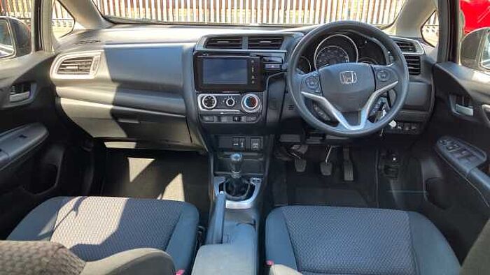 Honda Jazz 1.3 i-VTEC SE Navi 5dr Petrol Hatchback 