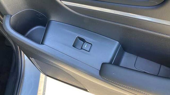 Honda HR-V e:HEV 1.5 eHEV Advance 5dr CVT Hybrid Hatchback 
