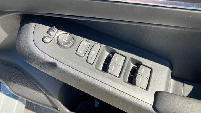 Honda HR-V e:HEV 1.5 eHEV Advance 5dr CVT Hybrid Hatchback 