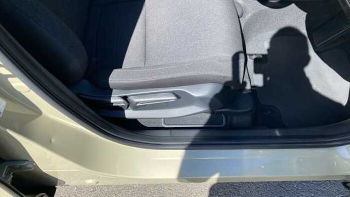 Honda HR-V Hybrid 1.5 eHEV Elegance 5dr CVT Hybrid Hatchback 