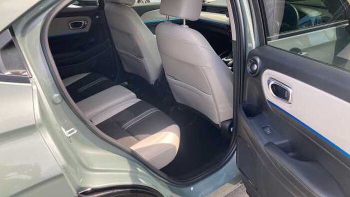 Honda HR-V e:HEV 1.5 eHEV Advance Style 5dr CVT Hybrid Hatchback 