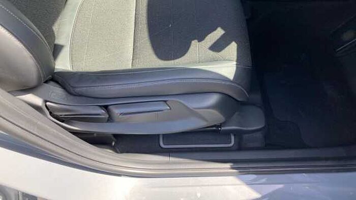 Honda HR-V e:HEV 1.5 eHEV Advance 5dr CVT Hybrid Hatchback 