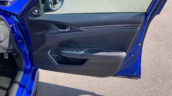 Honda Civic 1.5 VTEC Turbo Prestige 5dr CVT Petrol Hatchback 