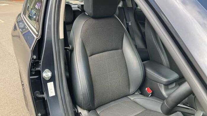 Honda Civic e:HEV 1.5 eHEV Advance 5dr CVT Hybrid Hatchback 