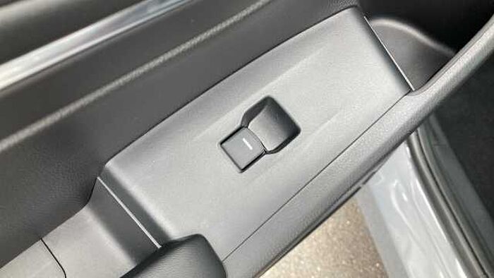 Honda HR-V 1.5 eHEV Advance 5dr CVT Hybrid Hatchback 