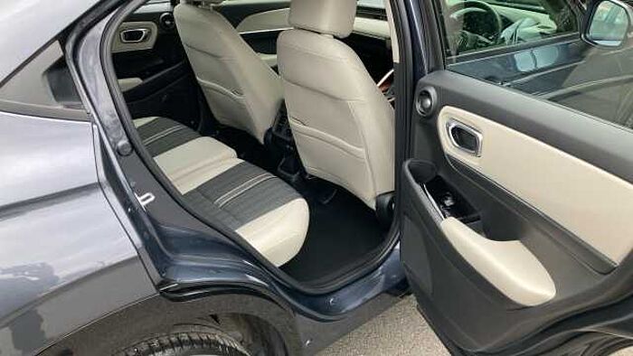 Honda HR-V e:HEV 1.5 eHEV Advance Style 5dr CVT Hybrid Hatchback 