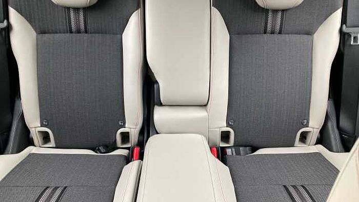 Honda HR-V e:HEV 1.5 eHEV Advance Style 5dr CVT Hybrid Hatchback 